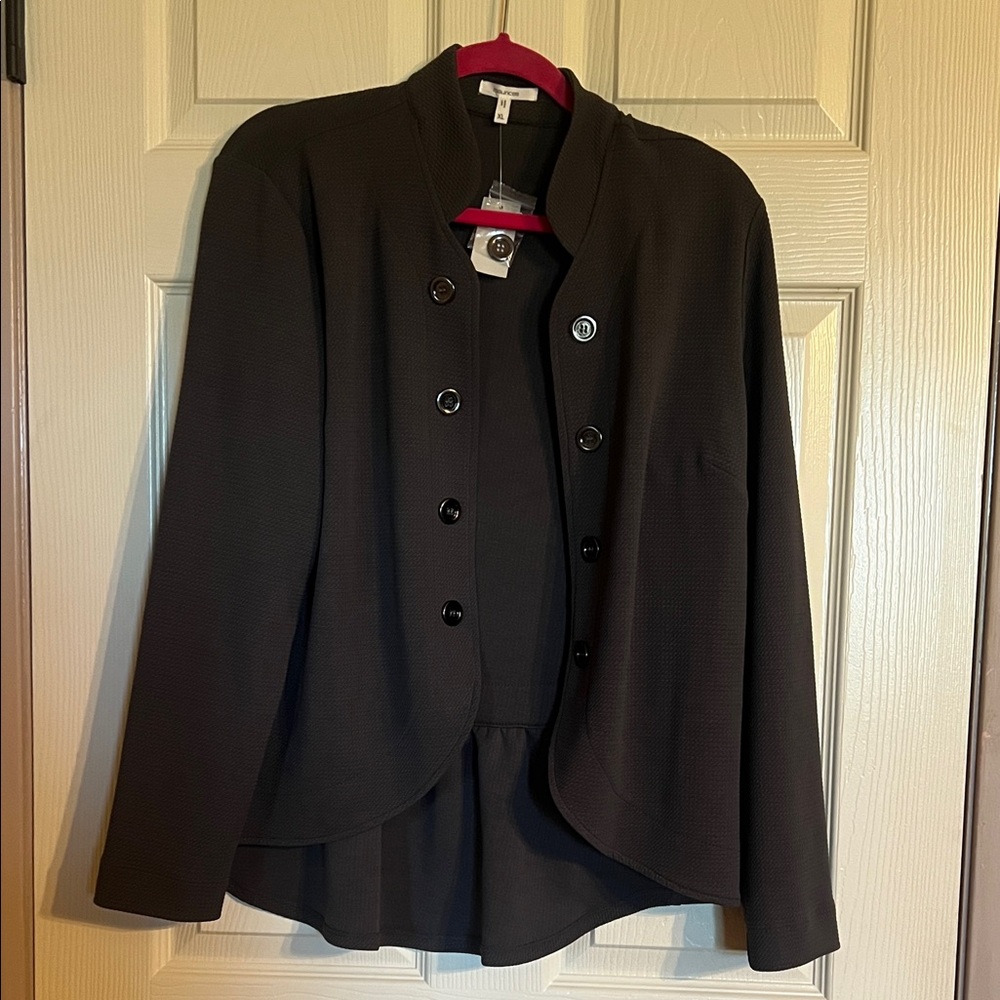 Women's Gray Button-Front Peplum Jacket-XL